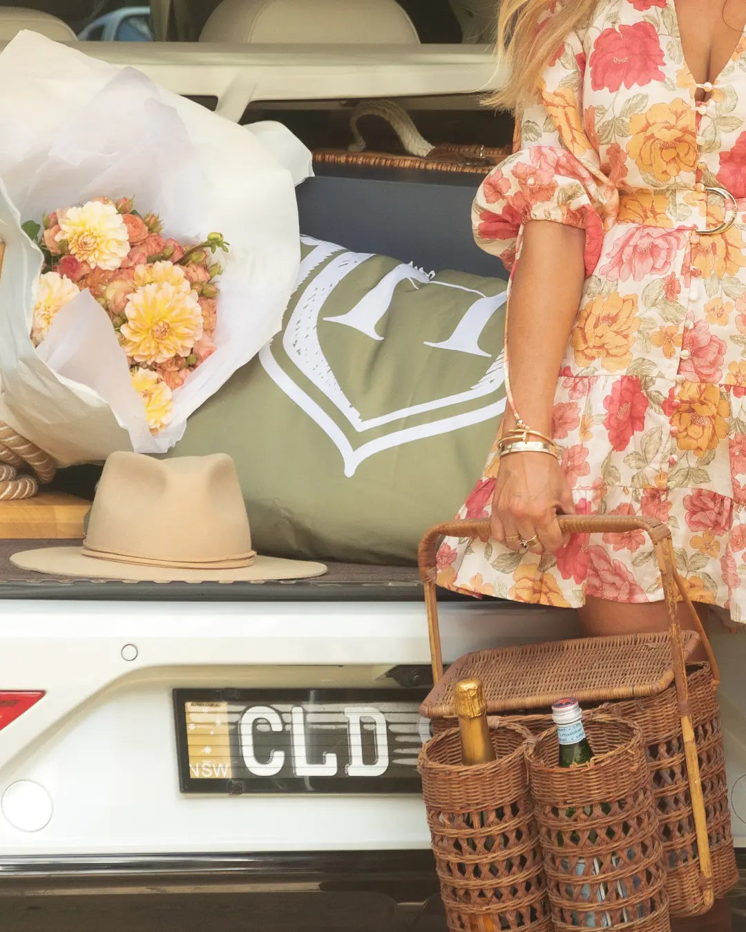 How to Style the Perfect Autumn Picnic With H&Q Luxury Hunter & Queen